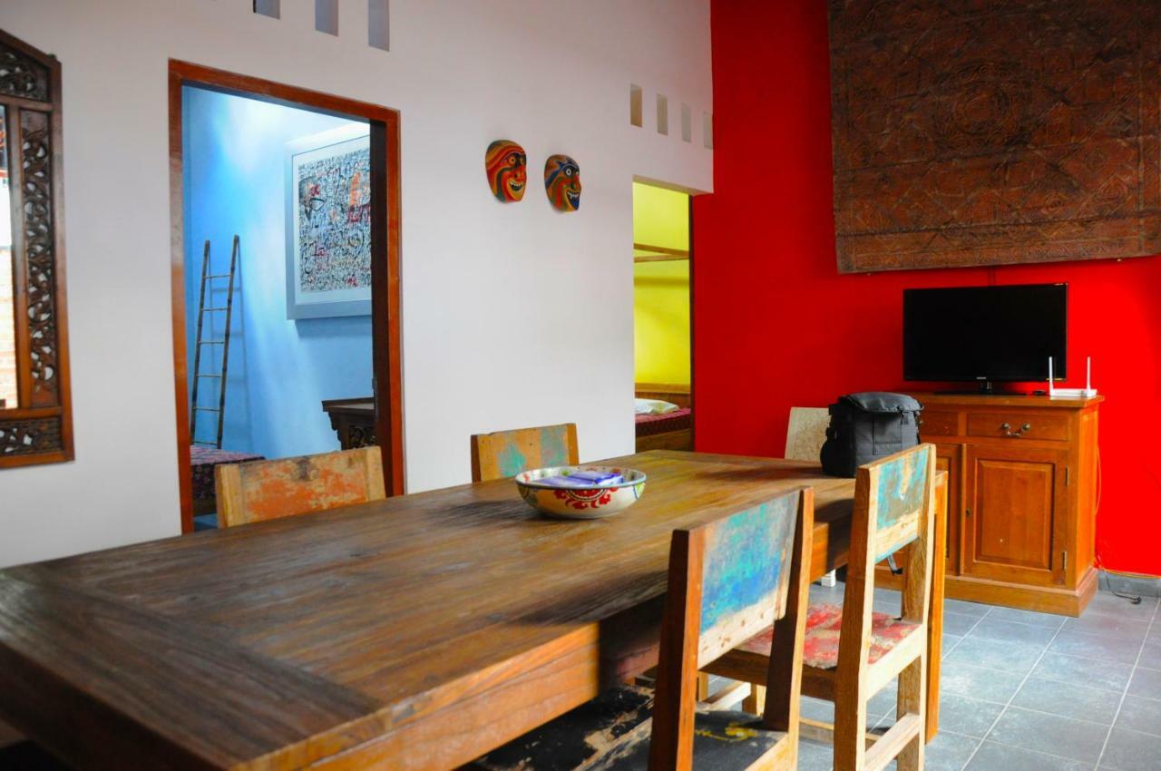 Villa Buddha Malioboro ยอกยาการ์ตา ภายนอก รูปภาพ